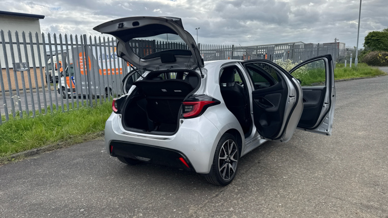 Toyota Yaris 1.5 Hybrid Dynamic 5dr CVT Hybrid Hatchback